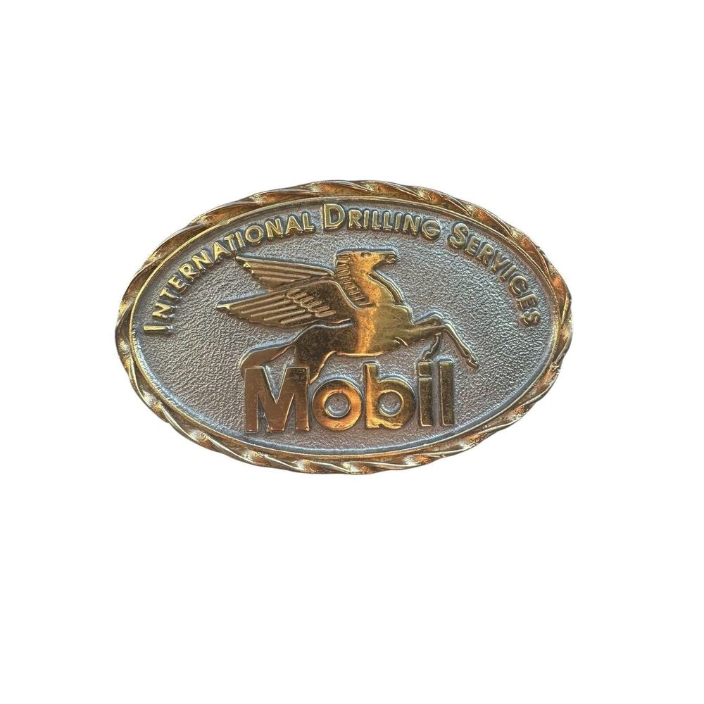MOBIL Gas Oil International Drilling Services Pegasus Vintage Brass Belt Buckle - Picture 1 of 6